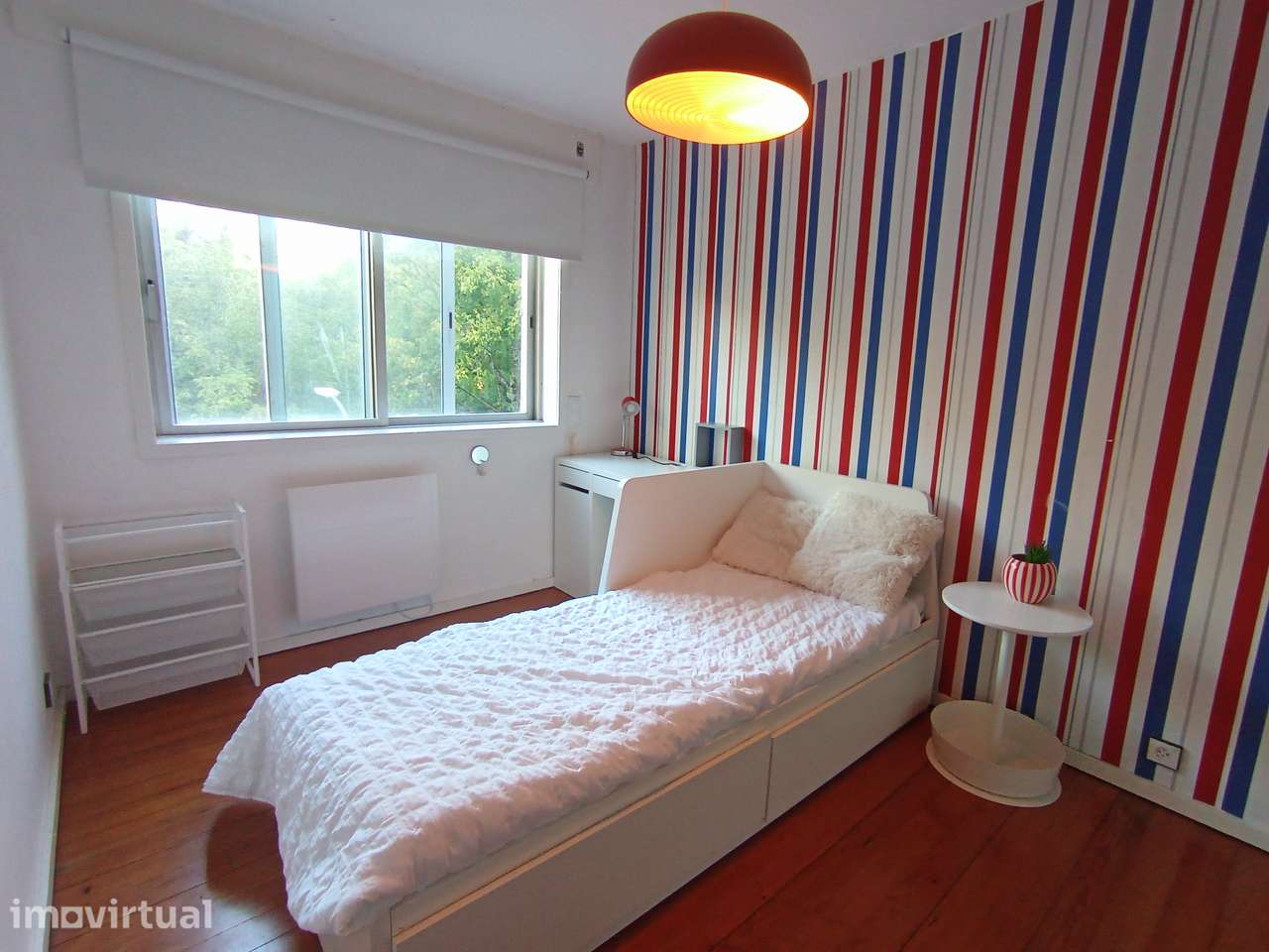 3 quartos individuais para estudantes/meninas em T3, vista jardim - Grande imagem: 2/13