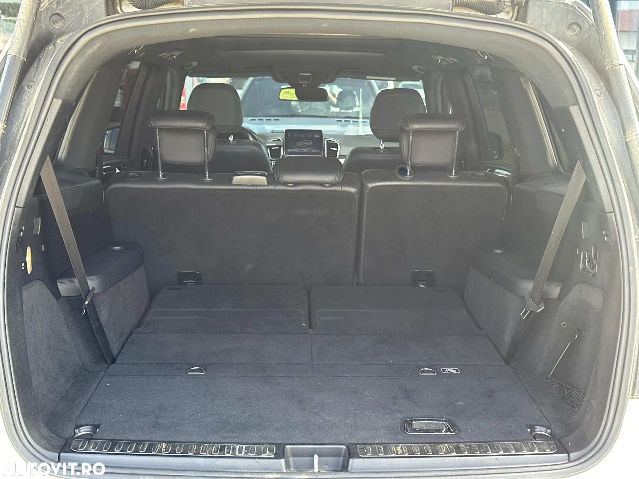 Mercedes-Benz GLS 400 4MATIC Aut - 31