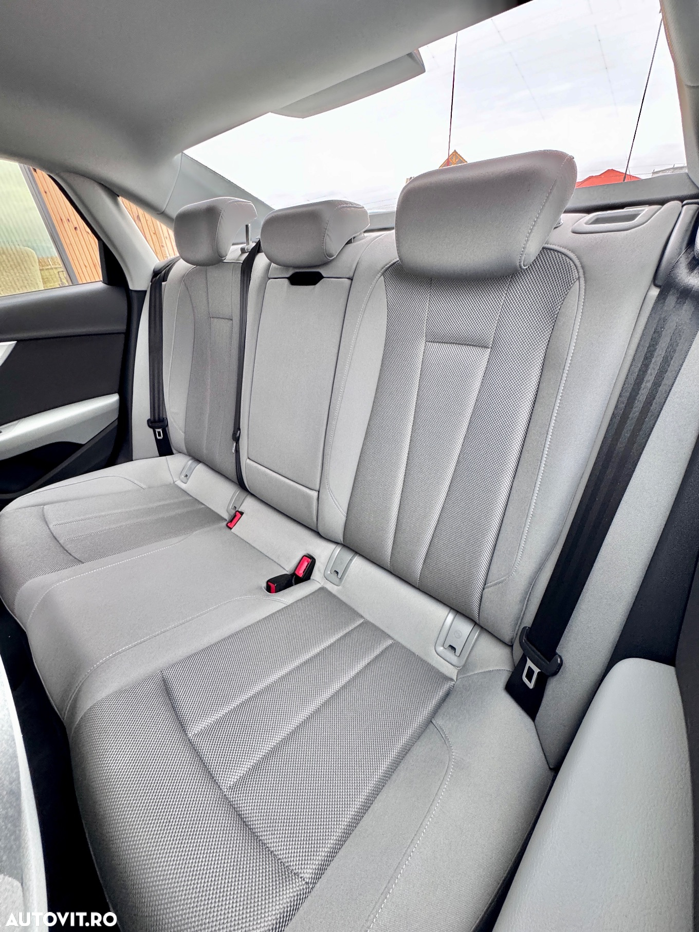 Audi A4 Avant 2.0 TDI S tronic - 11