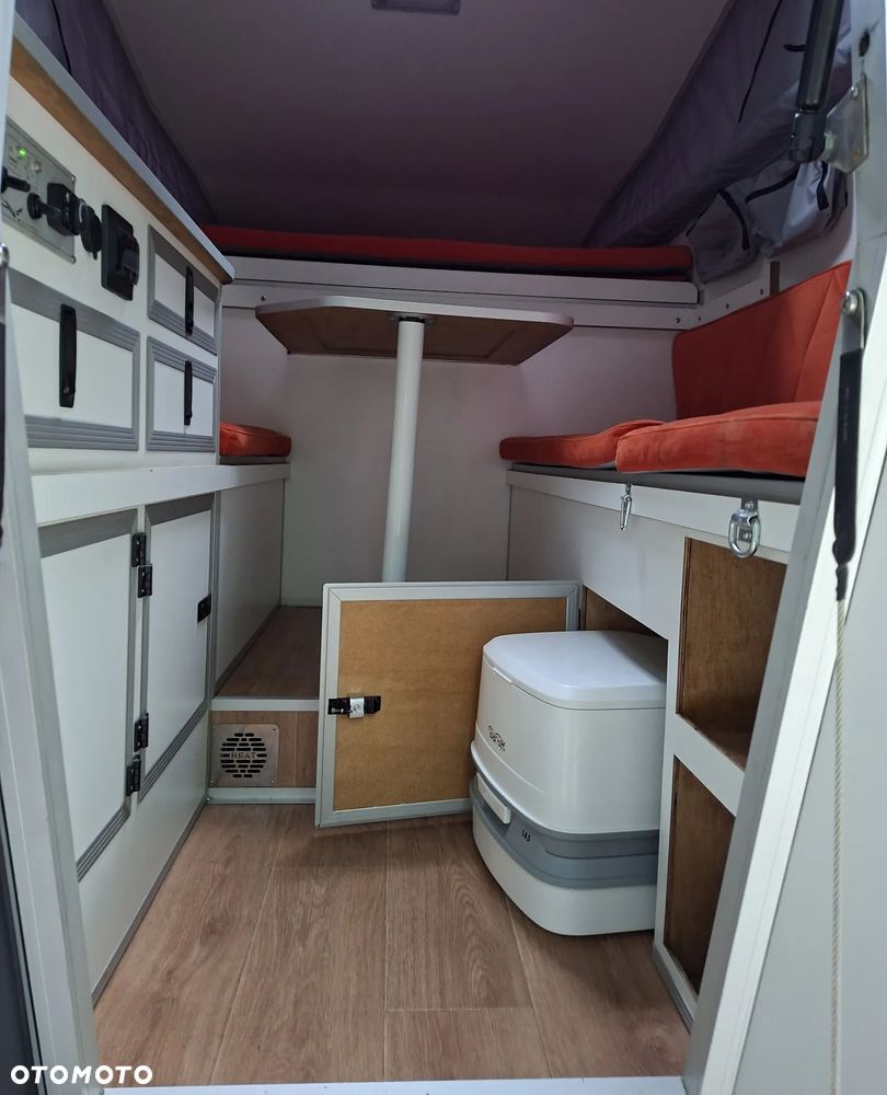 Toyota Hilux 3,0 D 4x4 z napędami 4H i 4L salon PL - 9