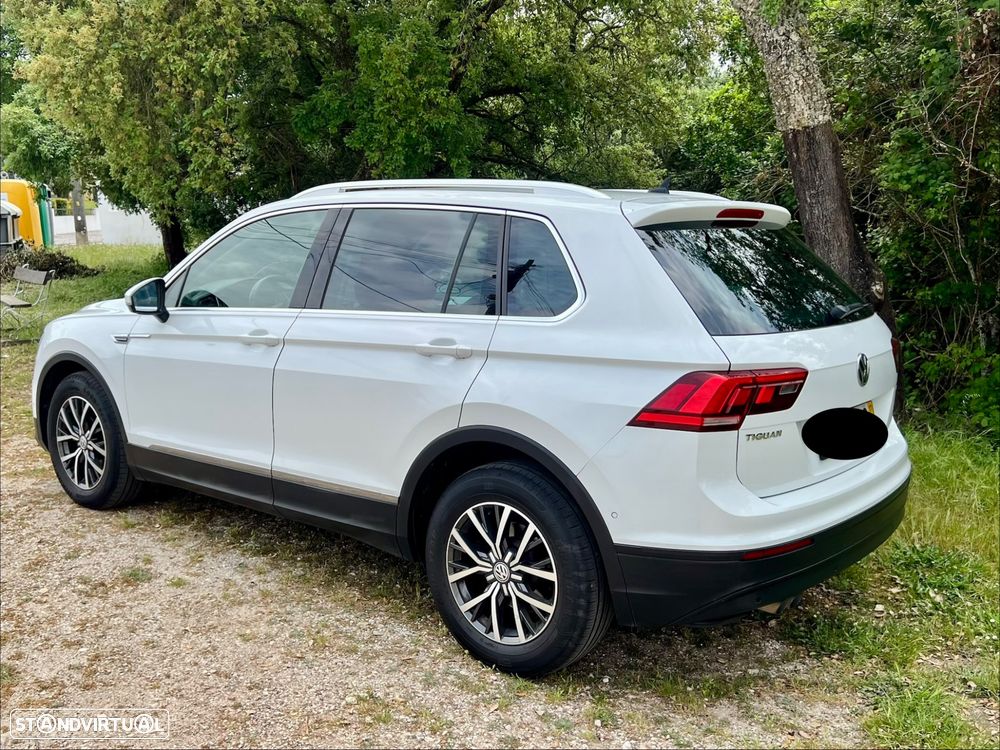 VW Tiguan 1.6 TDI Confortline - 4