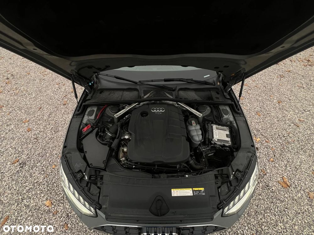 Audi A4 Avant 40 TDI quattro S tronic S line - 32