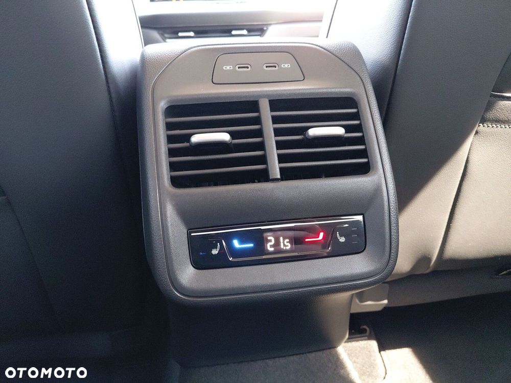 Volkswagen Passat - 17