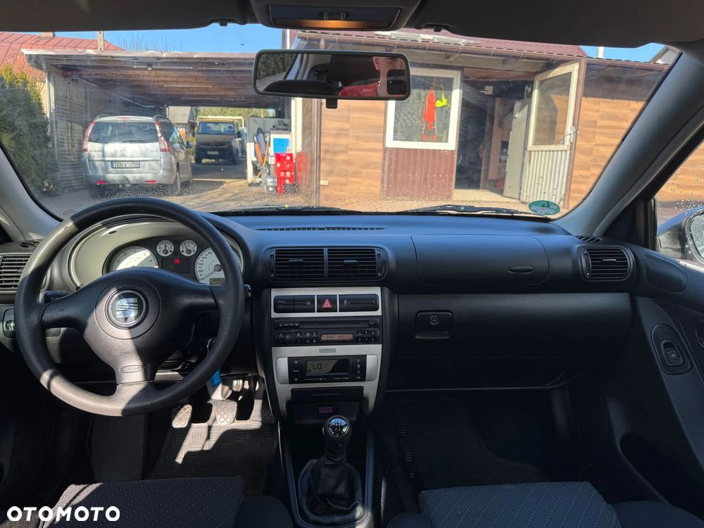 Seat Leon 1.6 Signo - 10