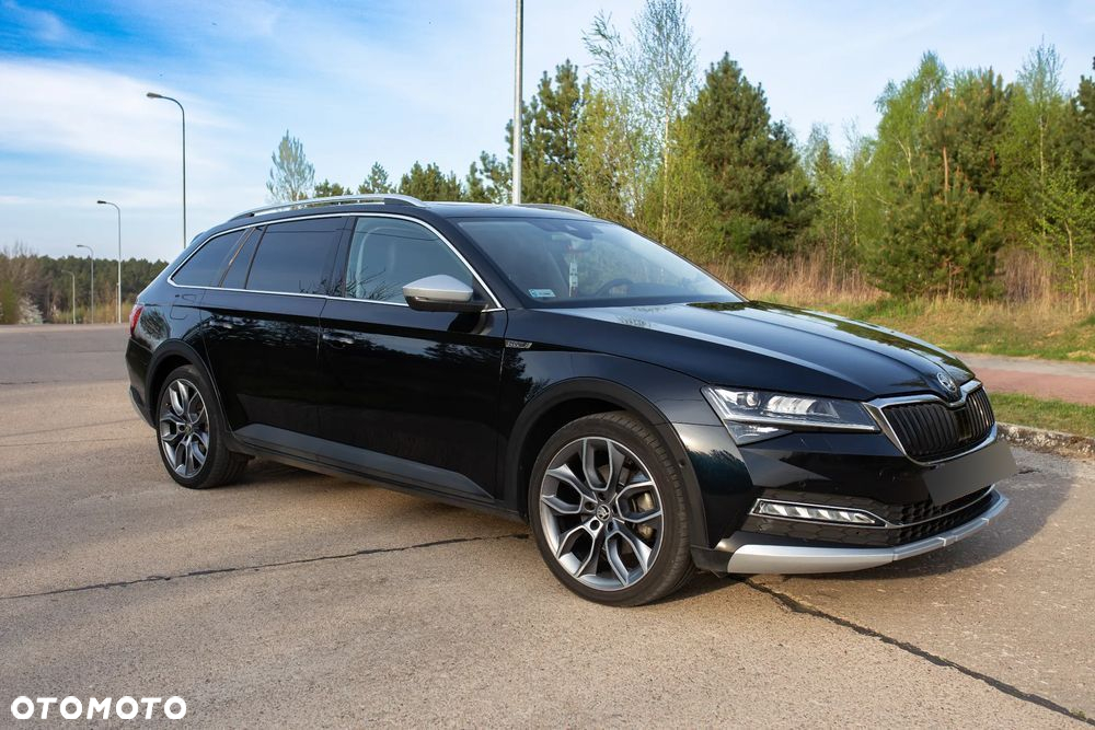 Skoda Superb 2.0 TDI SCR 4x4 Scout DSG - 2