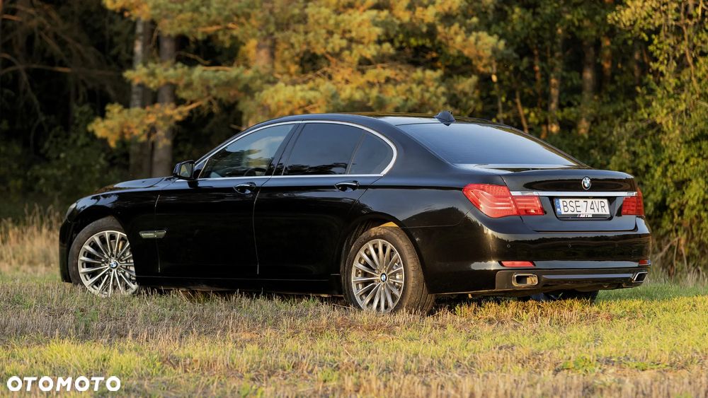 BMW Seria 7 - 8