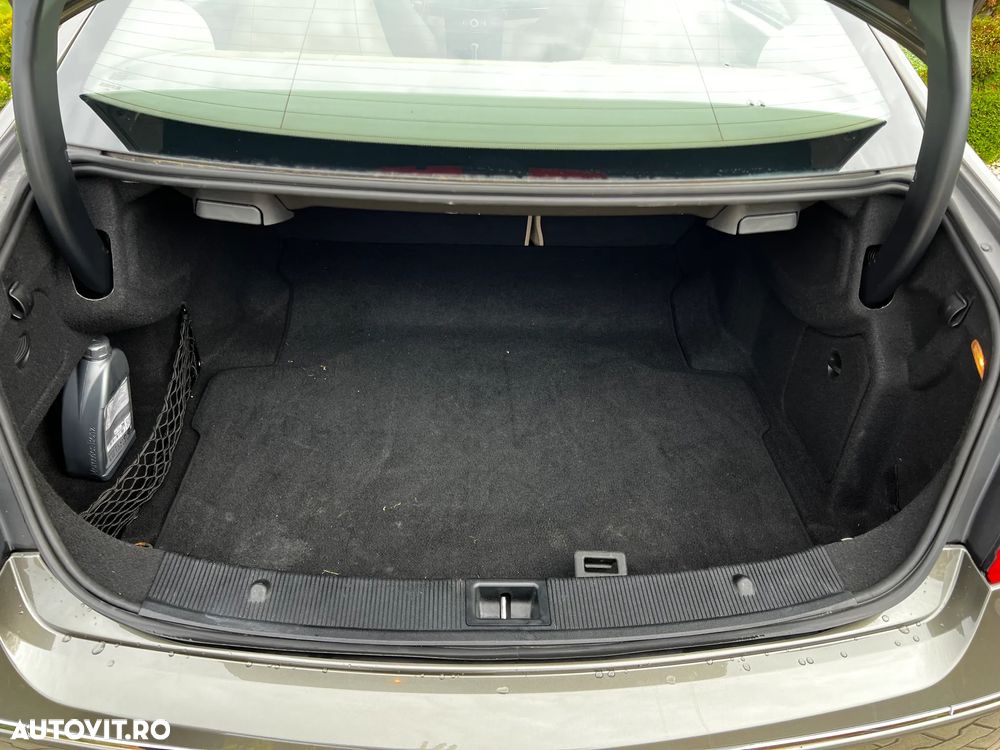 Mercedes-Benz E - 30