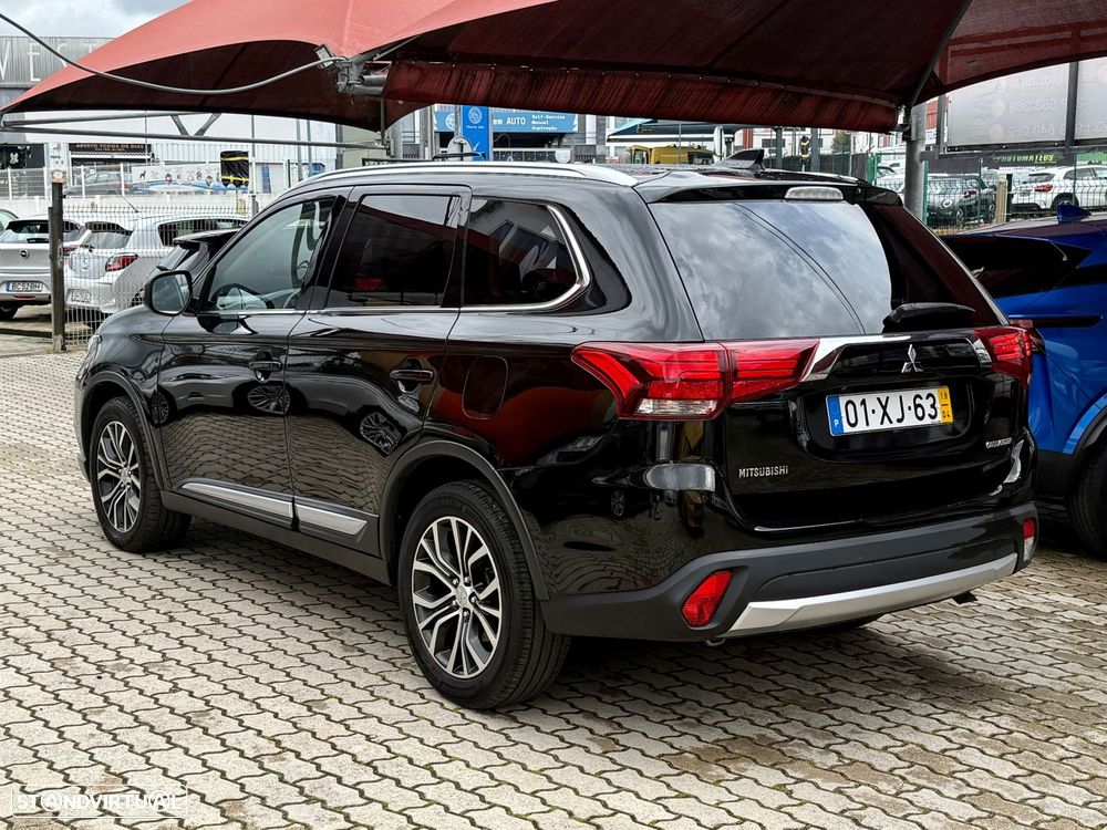 Mitsubishi Outlander 2.2 DI-D Intense - 5