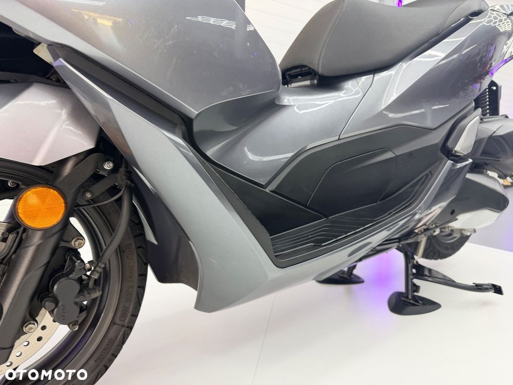 Honda PCX - 33