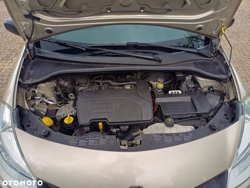 Renault Clio 1.2 16V Expression - 10