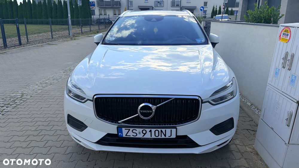 Volvo XC 60 T4 Momentum - 2