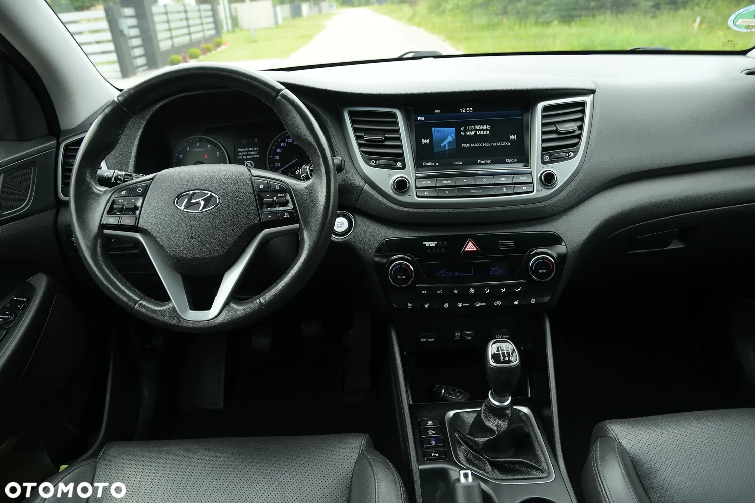 Hyundai Tucson 1.6 GDi 2WD Select - 26