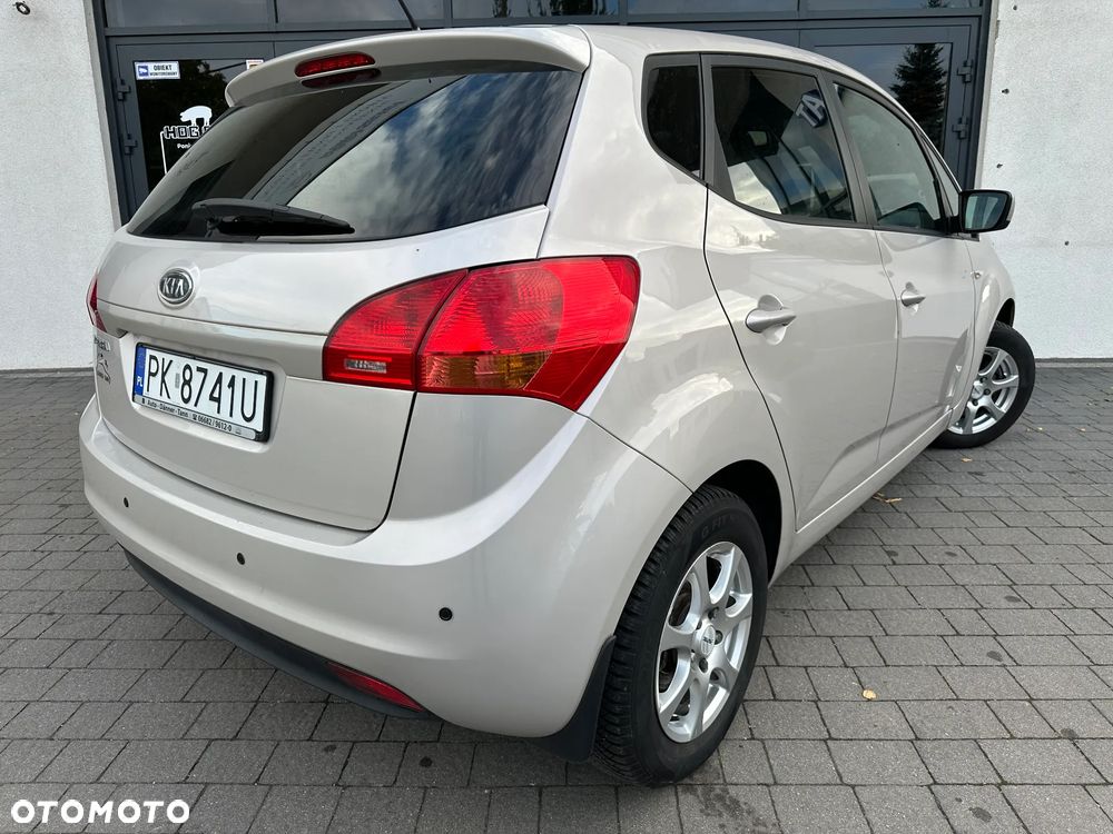 Kia Venga - 14
