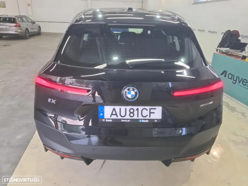 BMW iX xDrive 40 - 6