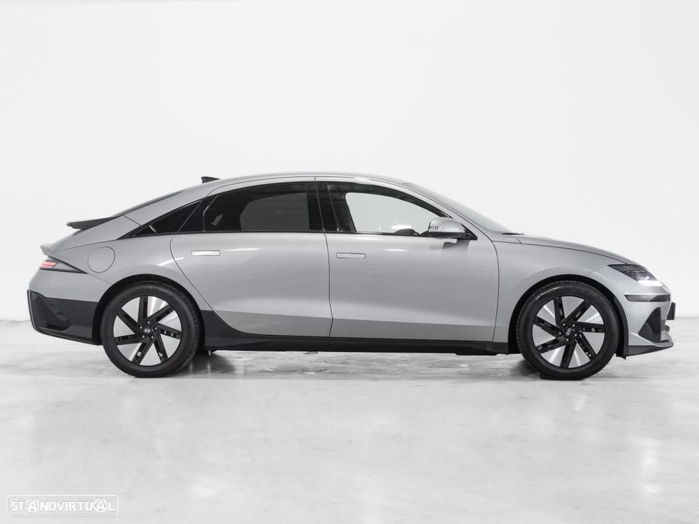 Hyundai Ioniq 6 - 2