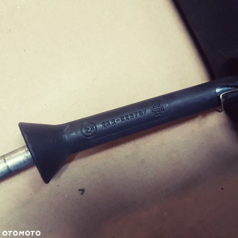 zagłówek zagłowek regulacja oś regulacji wysokości przód przednie fiat 126p 126 p maluch - 7