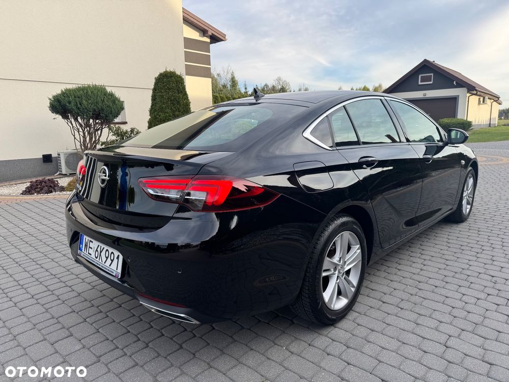 Opel Insignia 2.0 T Elegance S&S - 11
