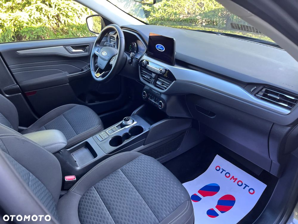 Ford Kuga - 16