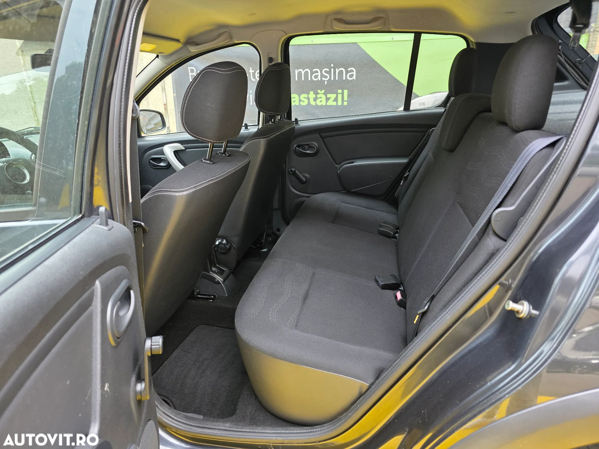 Dacia Sandero 1.6 MPI Stepway - 9