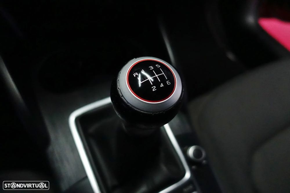 Audi A3 Limousine 30 TDI S-line - 32