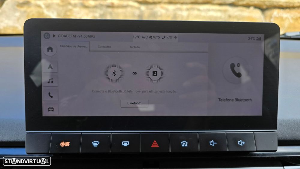 MG MG4 64 kWh Luxury - 27