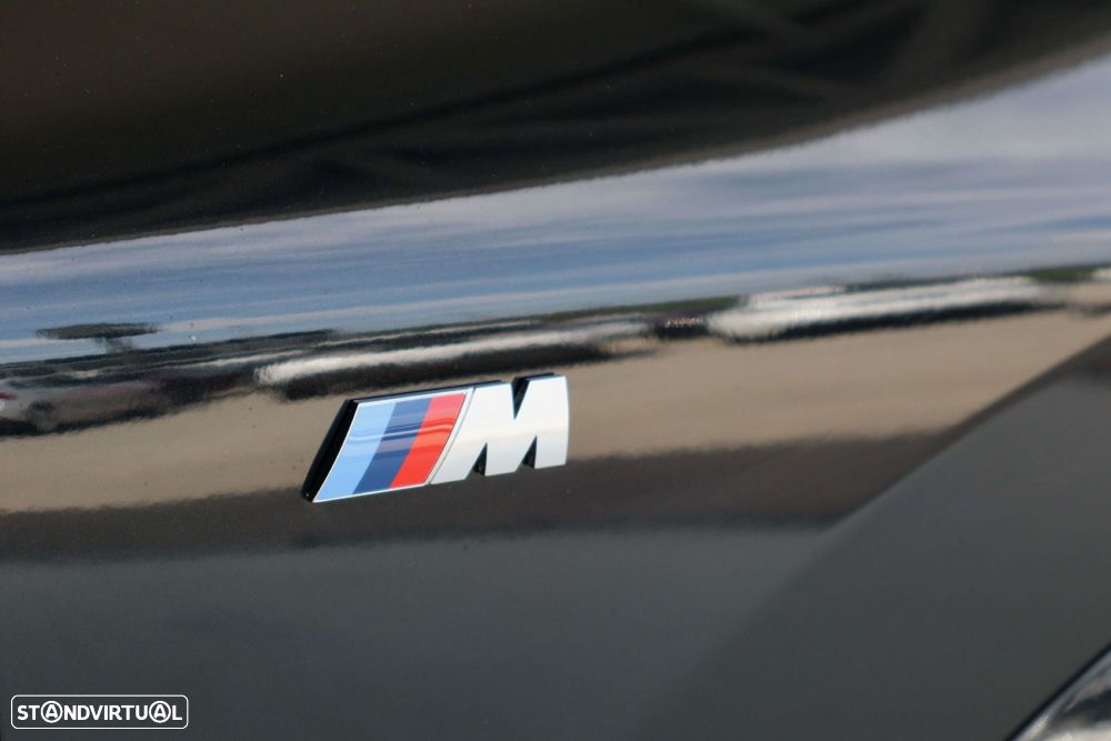 BMW iX2 eDrive20 Pack Desportivo M - 12