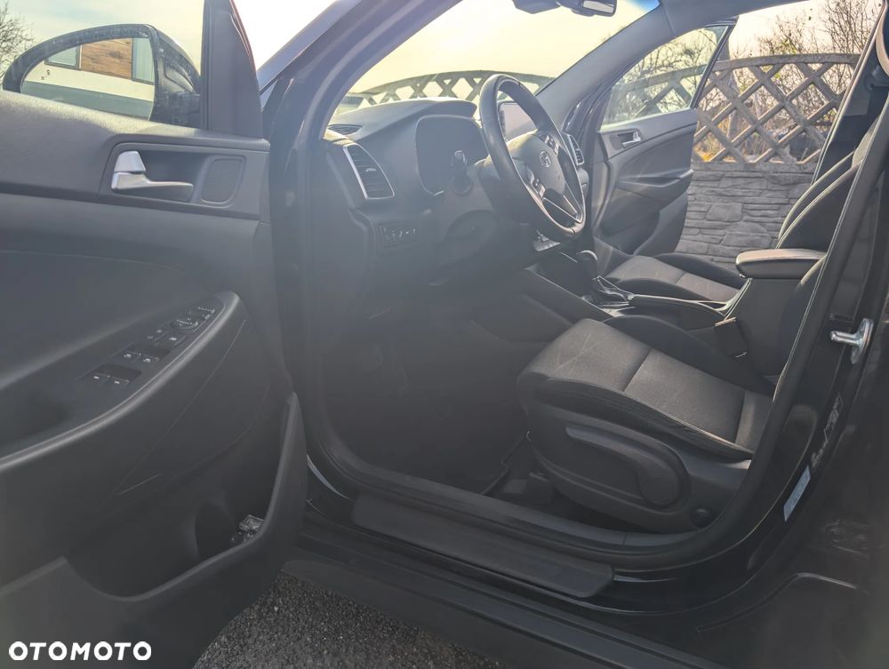 Hyundai Tucson blue 1.6 CRDi 2WD DCT Trend - 30