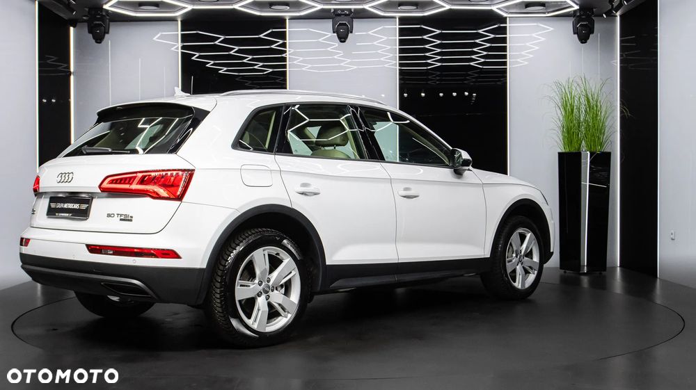 Audi Q5 50 TFSI e Quattro S tronic - 8