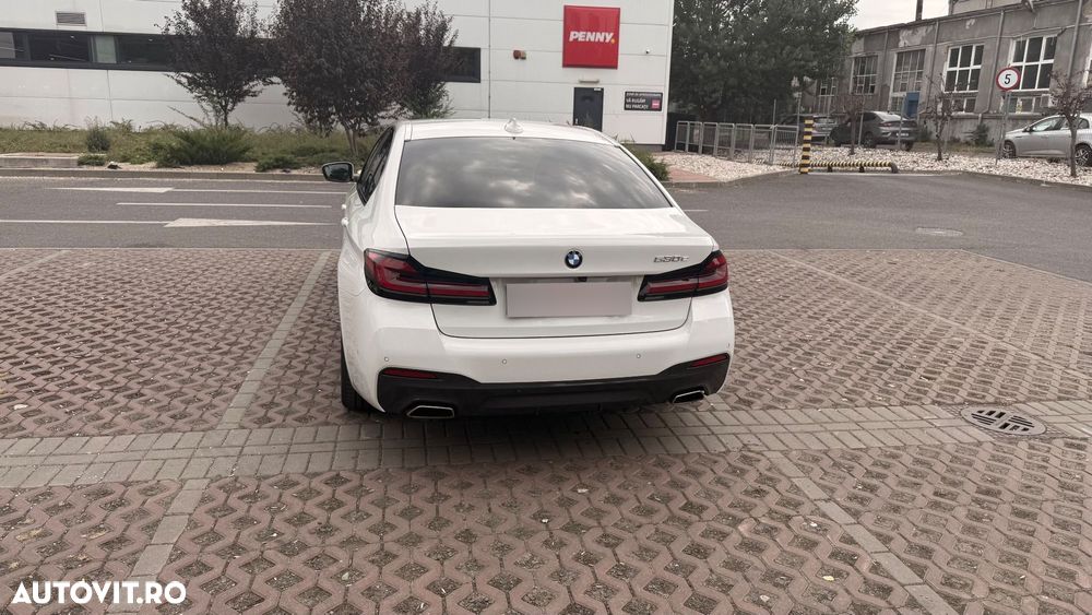 BMW 5 Series 2022 — imagine 9
