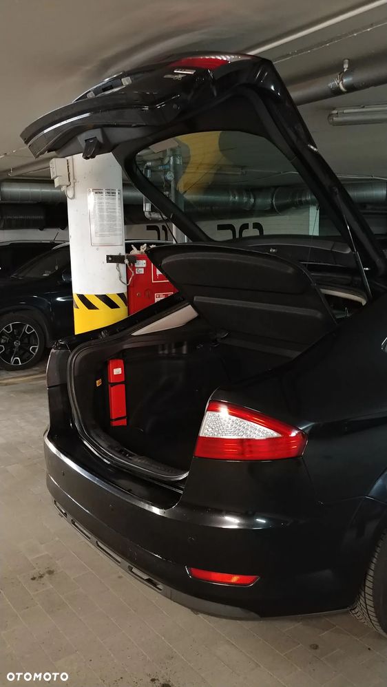 Ford Mondeo 1.8 TDCi Silver X - 12