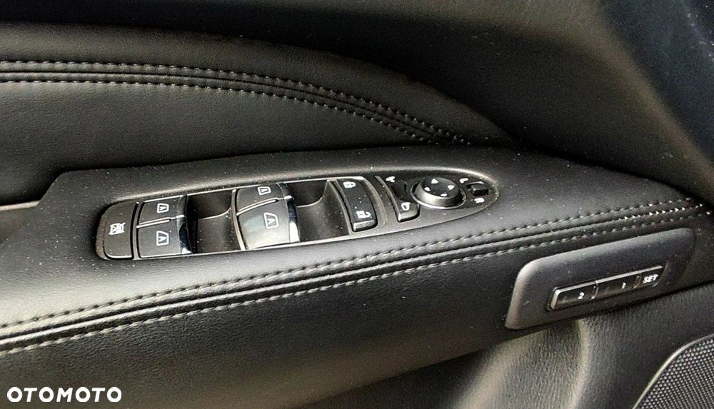 Infiniti QX60 3.5 Hi-Tech - 11