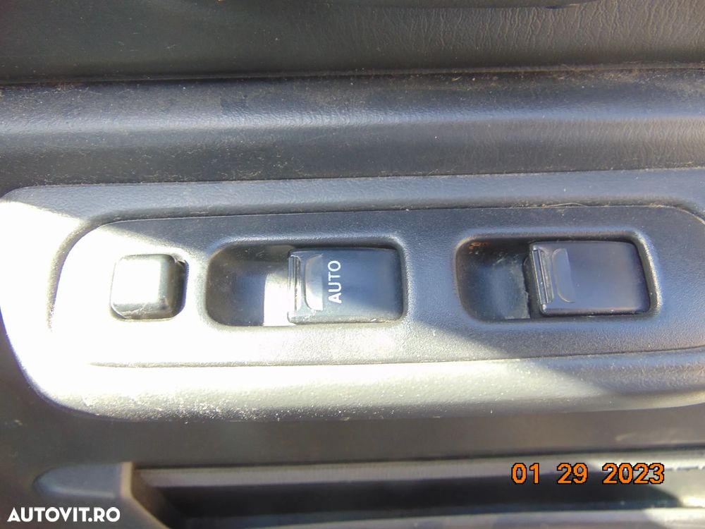 Butoane geamuri Suzuki Jimny buton geam stanga dreapta dezmembrez - 1