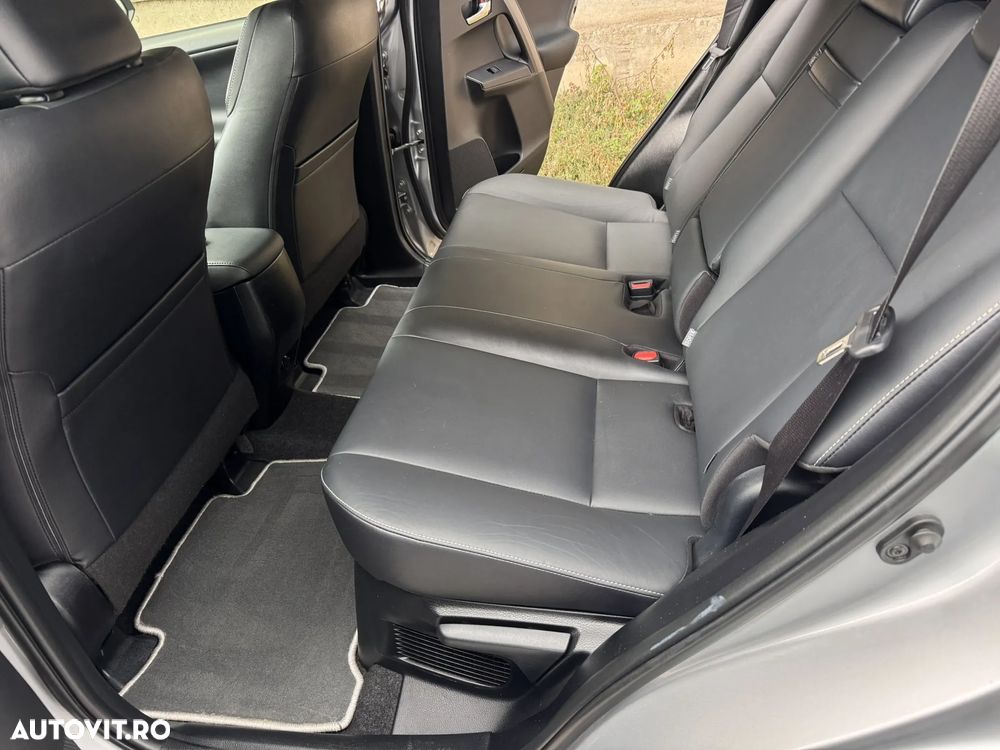 Toyota RAV4 2.5 VVT-i HSD 4x2 Executive - 30