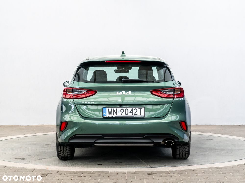 Kia Ceed 1.5 T-GDI M - 8