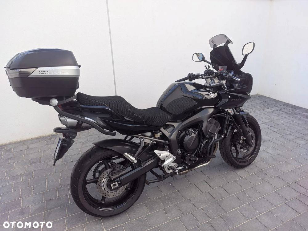 Yamaha FZ6 - 2