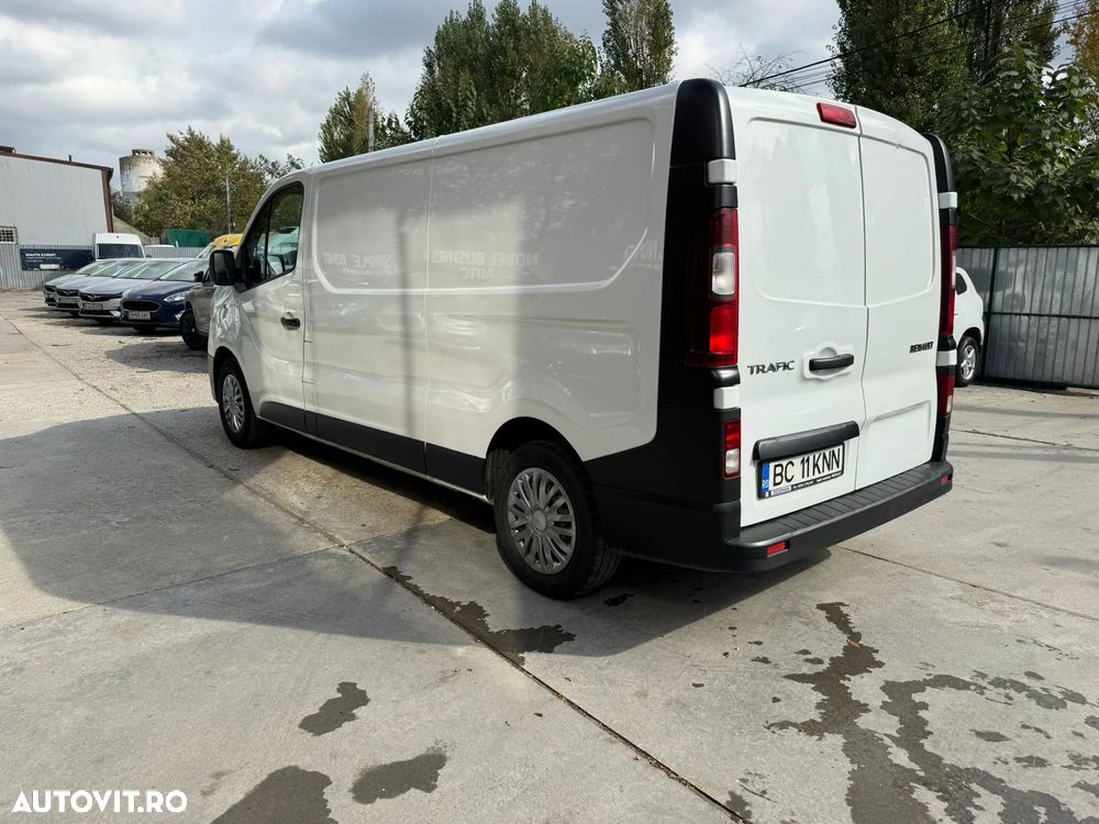 Renault Trafic - 8
