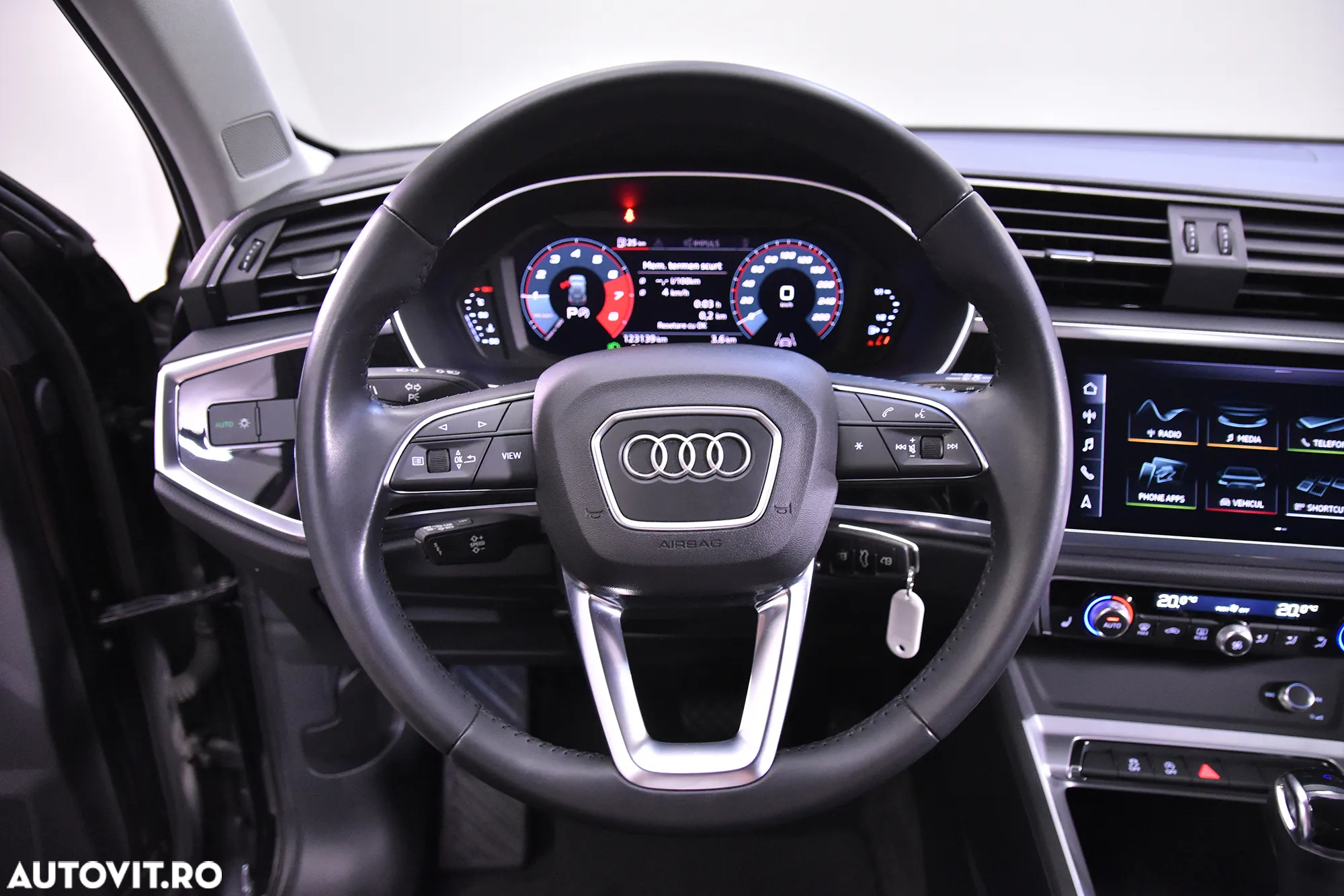 Audi Q3 - 16