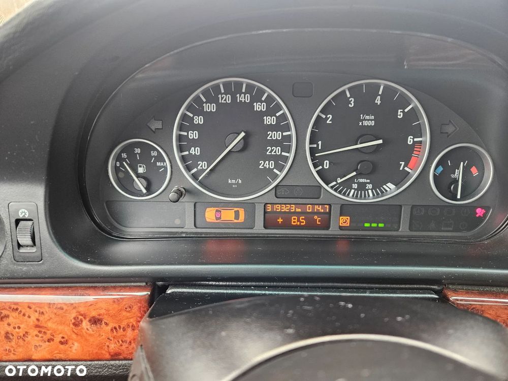 BMW Seria 5 - 15