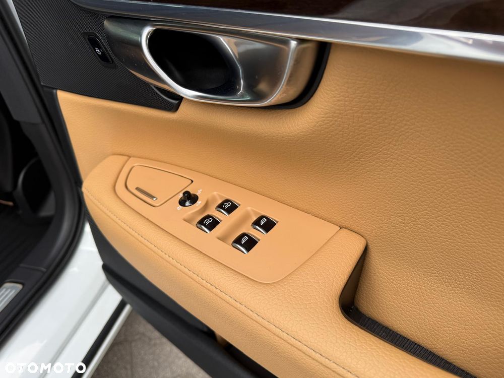 Volvo S90 T5 Momentum - 16