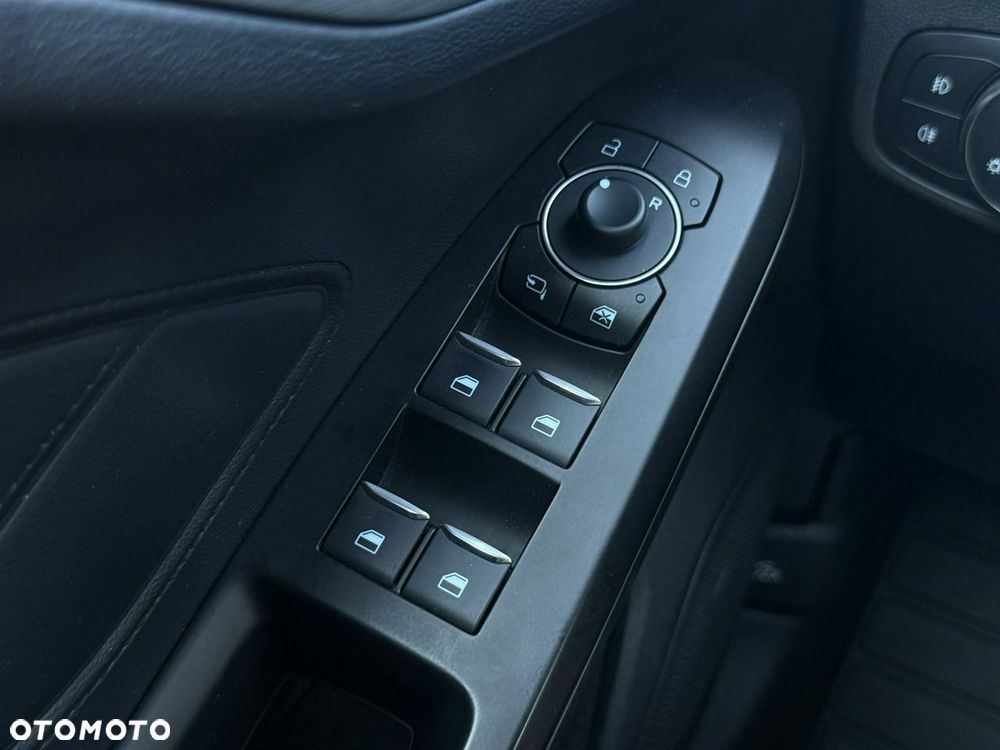 Ford Focus - 28