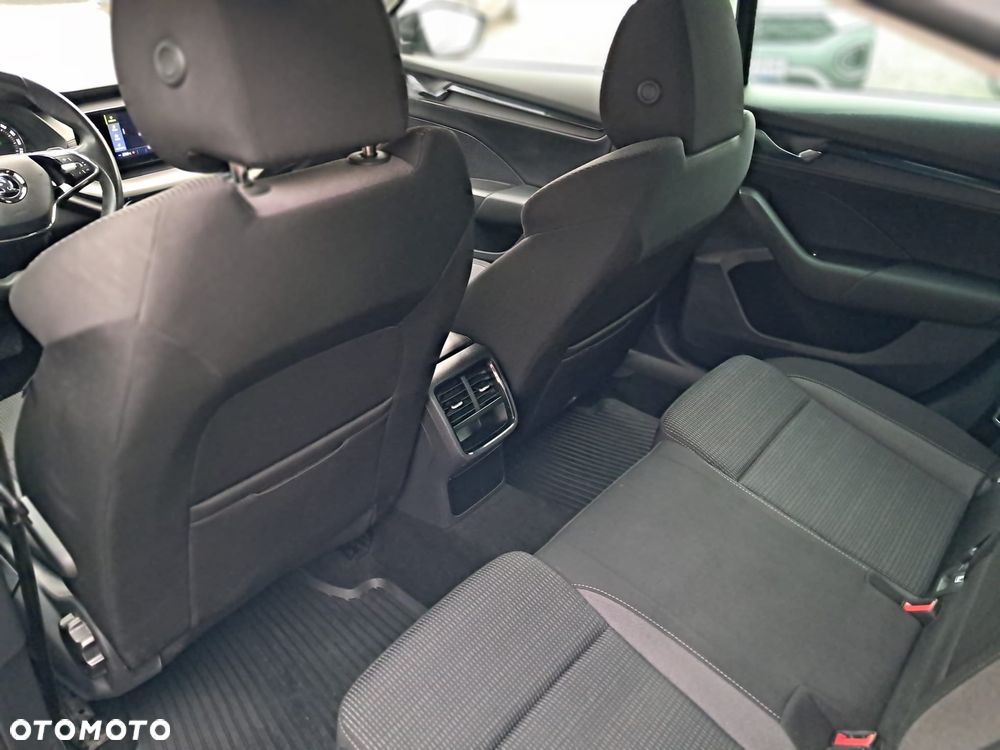 Skoda Octavia 2.0 TDI Ambition DSG - 12