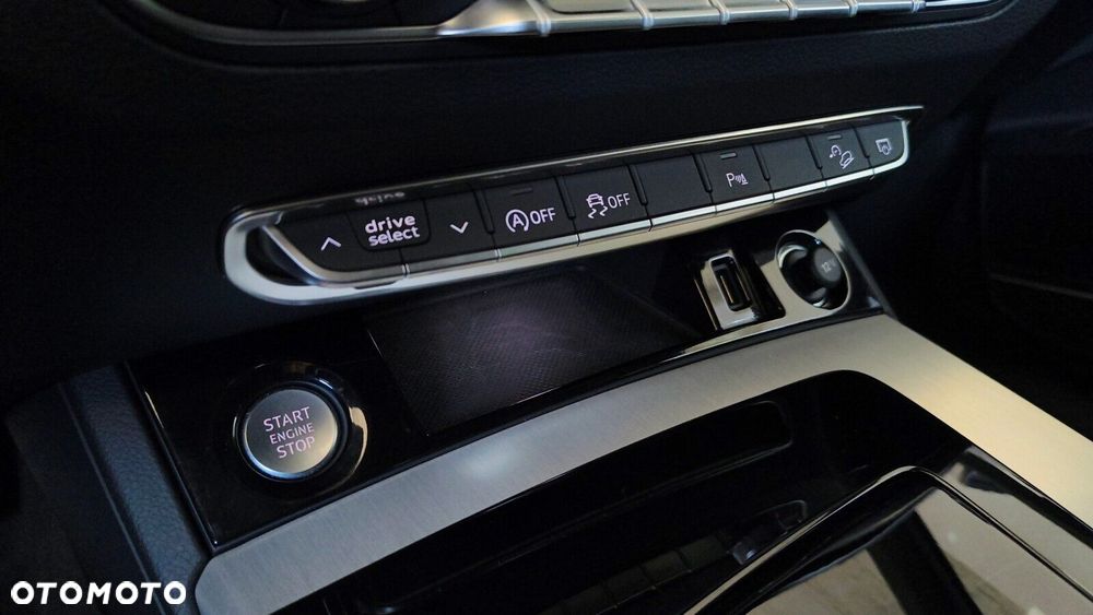Audi Q5 Sportback - 32