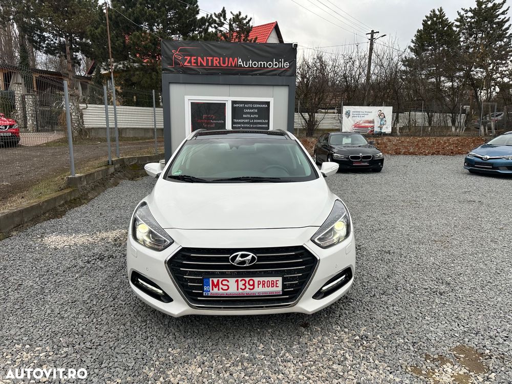 Hyundai i40 Kombi 1.7 CRDi DCT Premium - 13