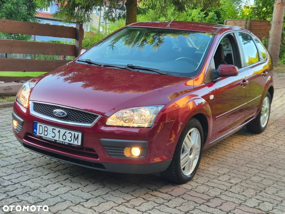 Ford Focus 1.6 16V Ghia - 9