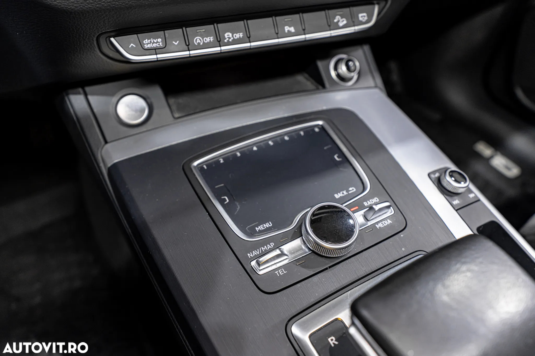 Audi Q5 2.0 40 TDI quattro S tronic Sport - 13