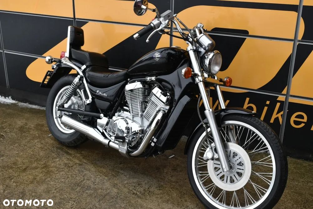 Suzuki Intruder - 2