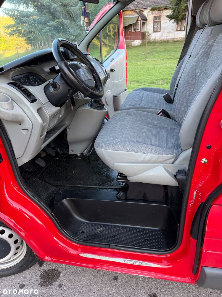 Renault Trafic - 26