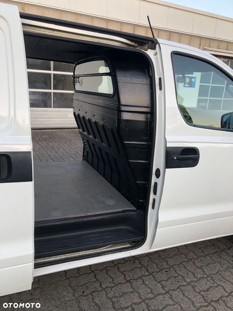 Hyundai H-1 Cargo teilverglast DF - 24