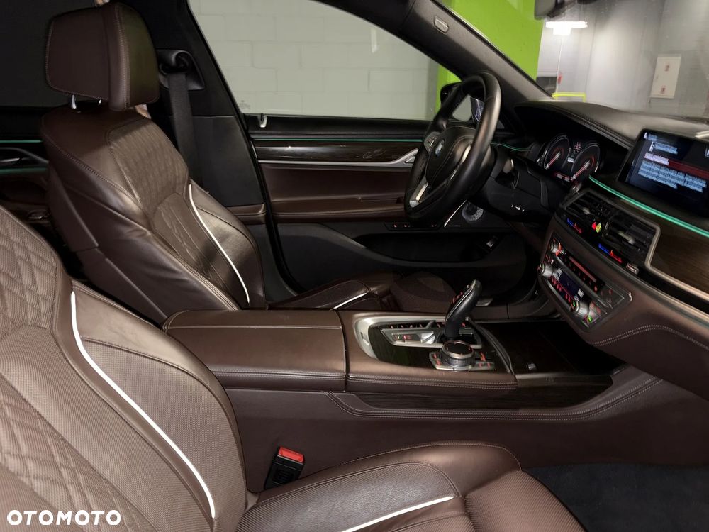 BMW Seria 7 740Le xDrive iPerformance - 8