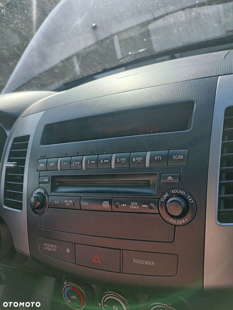 MITSUBISHI OUTLANDER II 06-10 2007 r. radioodtwarzacz radioodbiornik radio  * - 3
